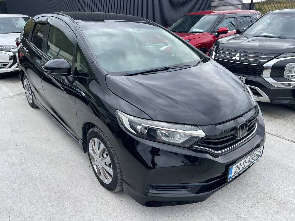 2021 Honda Shuttle Hybrid 1.5 Automatic 5dr Model - Image 3