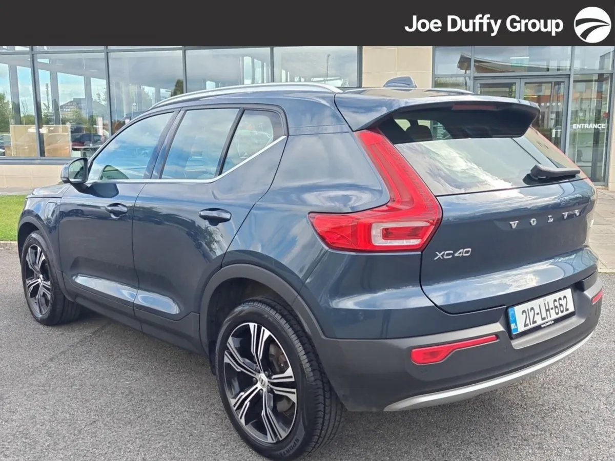 Volvo XC40 Inscription T5 PHEV *Good Spec* - Image 2