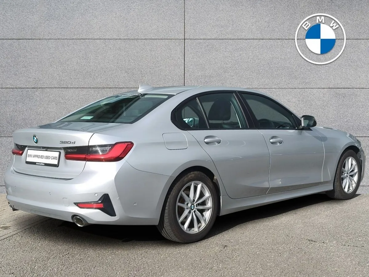 BMW 3-Series 320d SE Saloon - Image 2