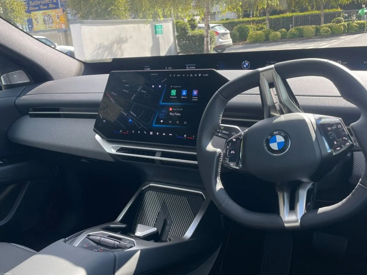 BMW iX3 50 xDrive - Image 6