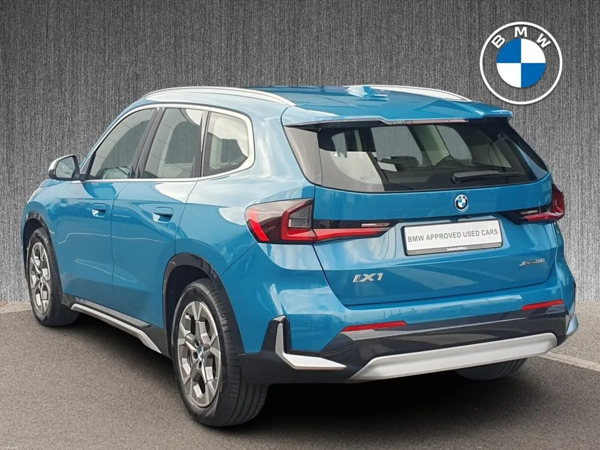 BMW iX1 xDrive30 xLine - Image 2