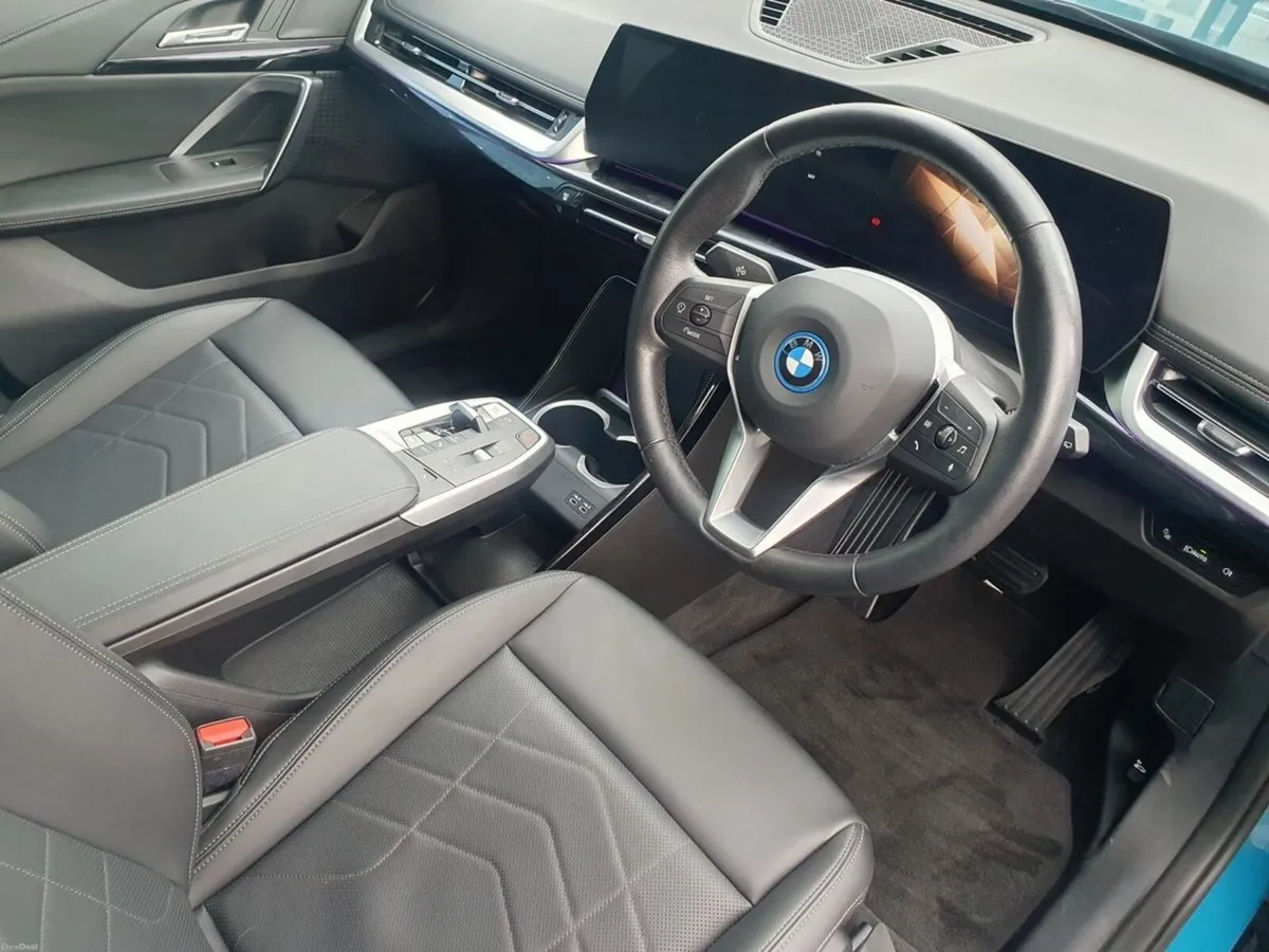 BMW iX1 xDrive30 xLine - Image 6