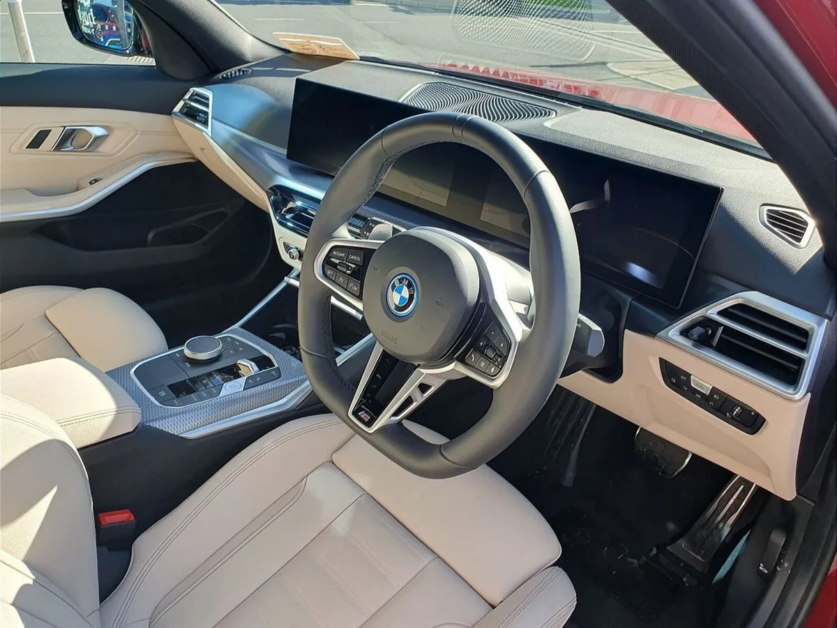 BMW 3-Series 330e M Sport Saloon - Image 6