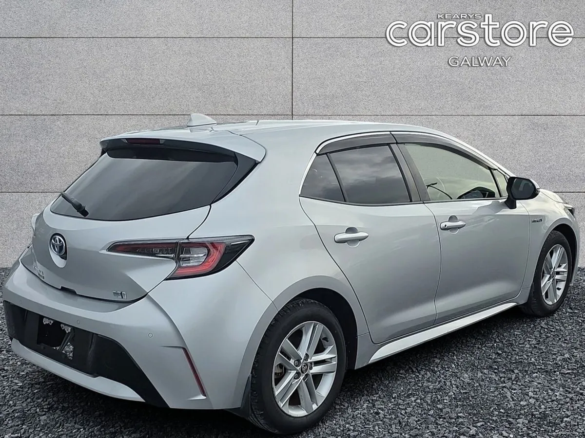 Toyota Corolla Sports Hybrid G - Image 3