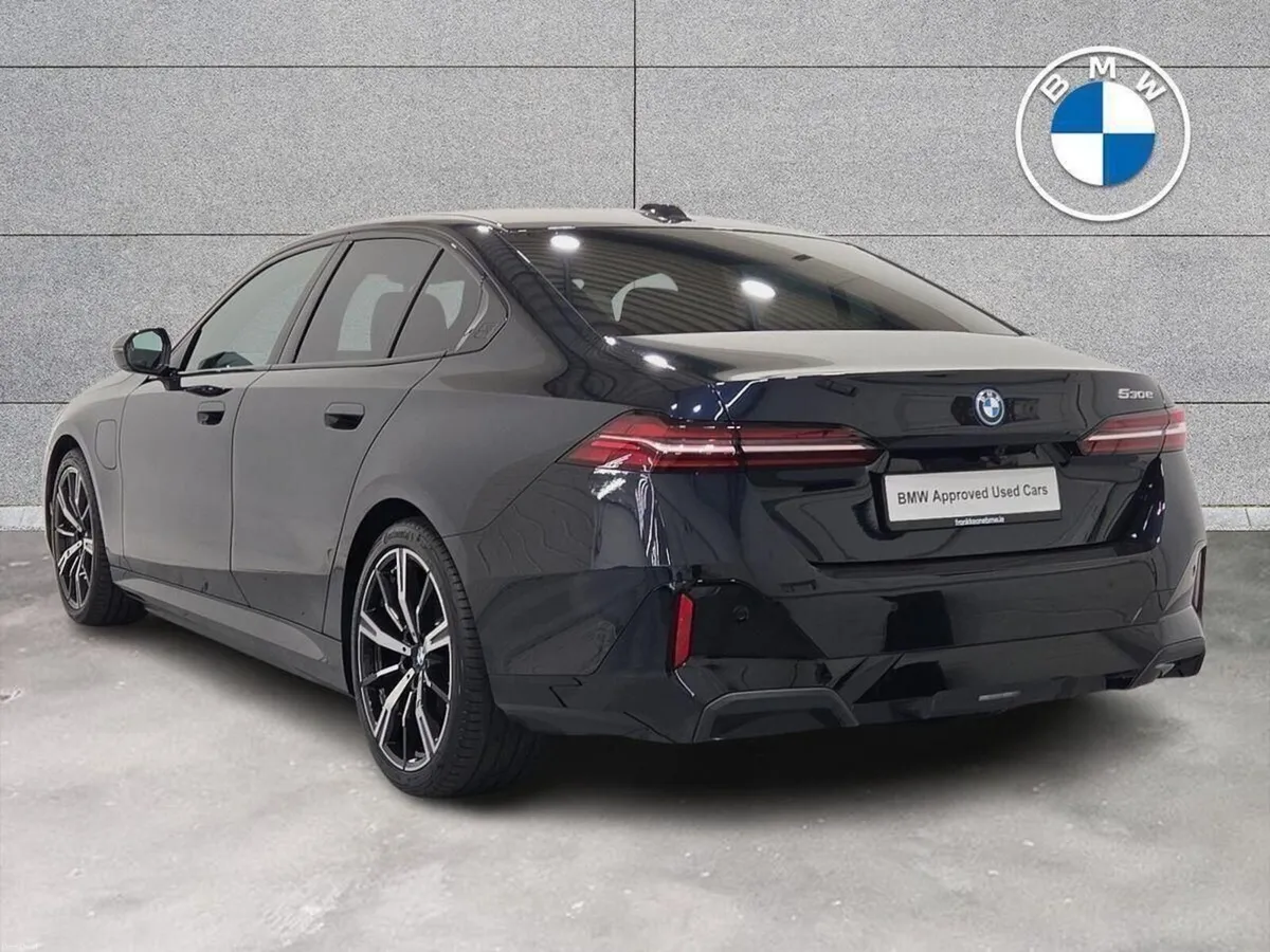 BMW 5-Series 530e M Sport Saloon - Image 2