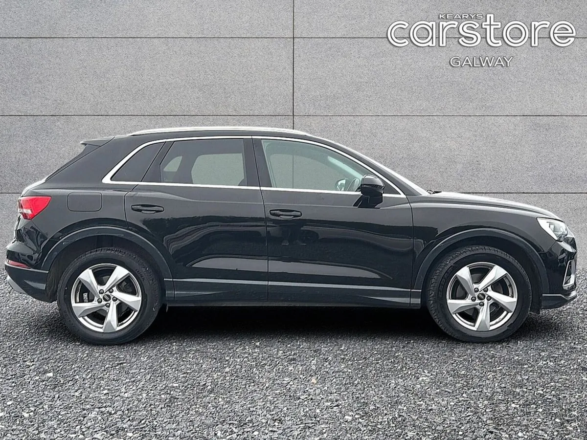 Audi Q3 35 TDI 150HP S Tronic SE - Image 2