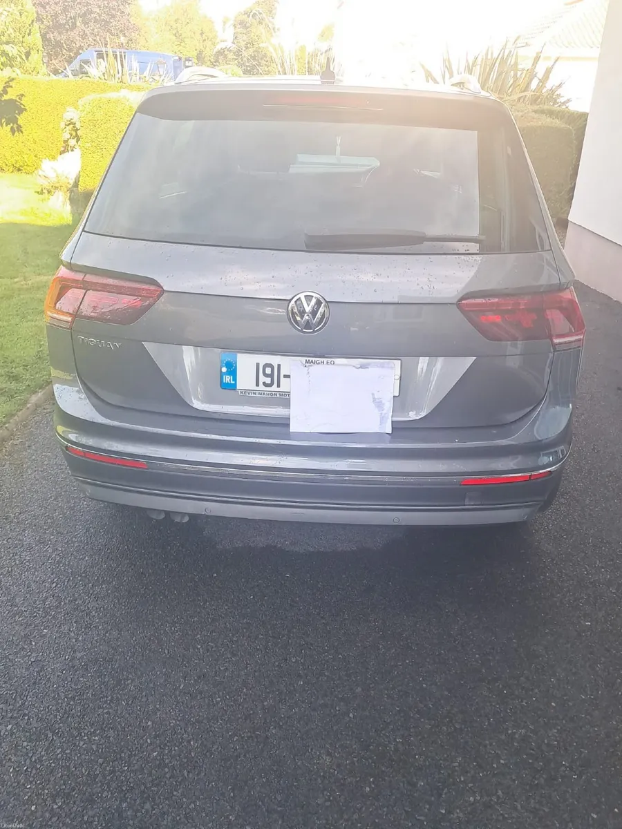 Volkswagen Tiguan 2019 - Image 3