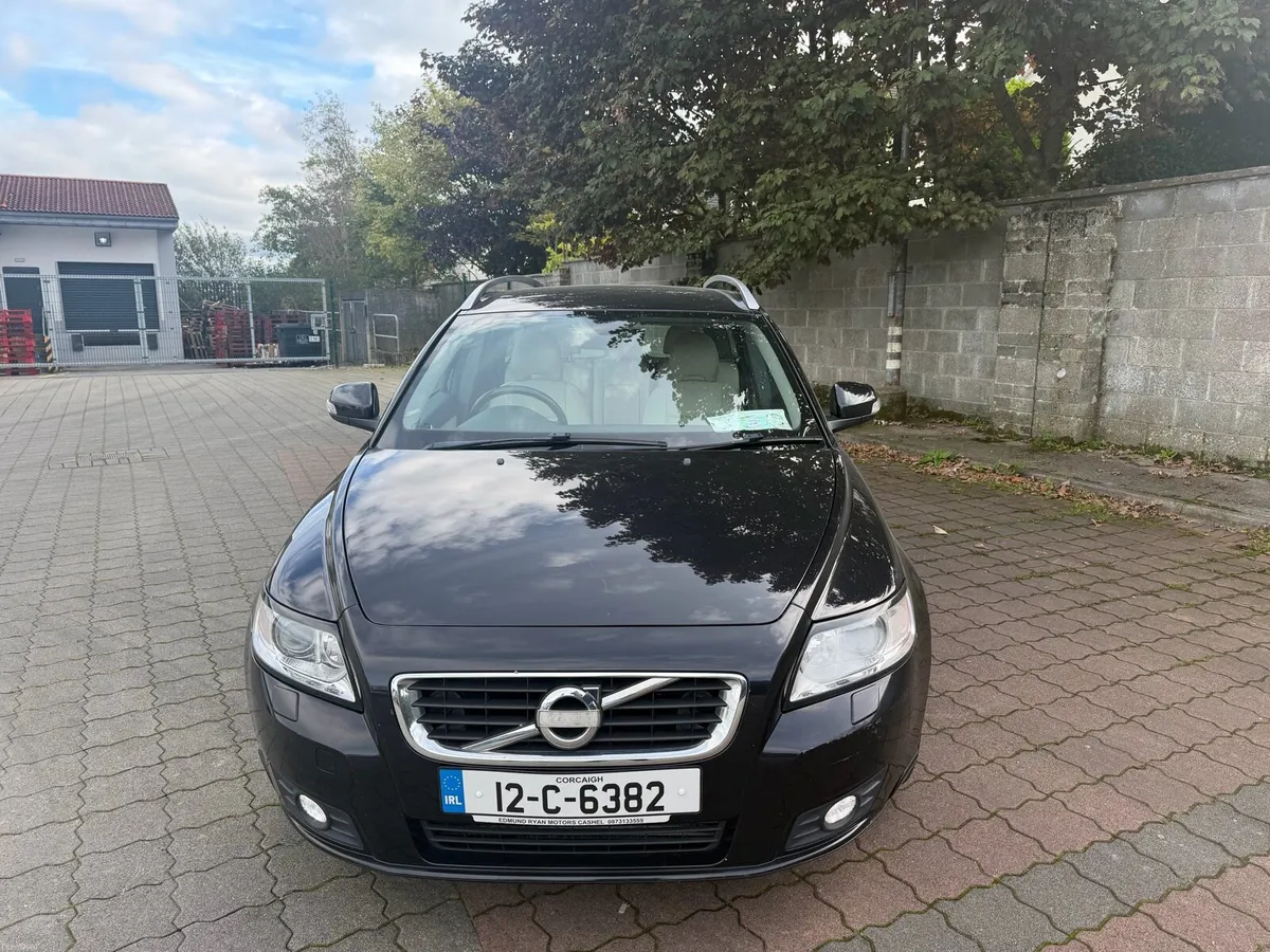 2012 VOLVO V50 NEW NCT 8-27 MINT !! - Image 4