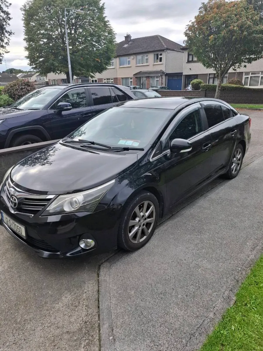Toyota avensis 2lt diesel - Image 1
