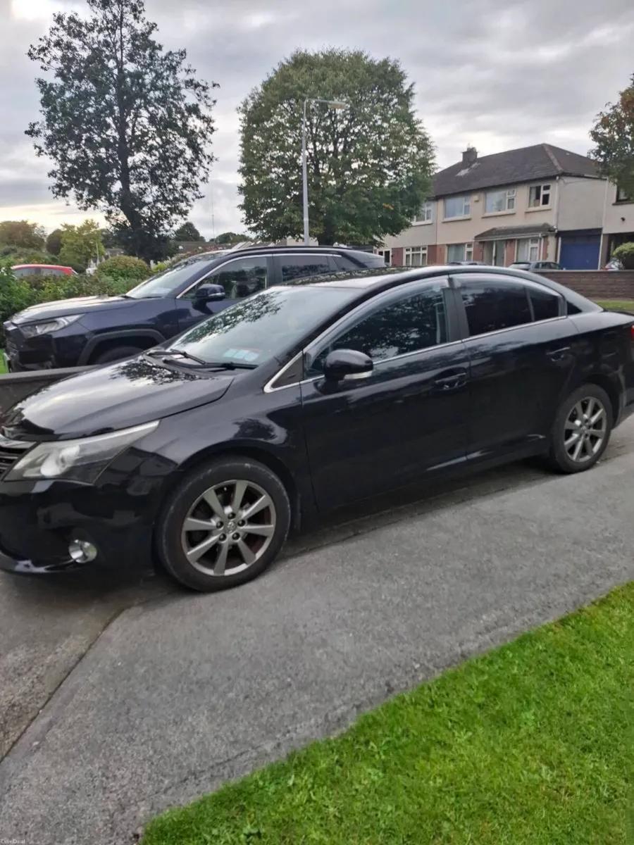 Toyota avensis 2lt diesel - Image 6