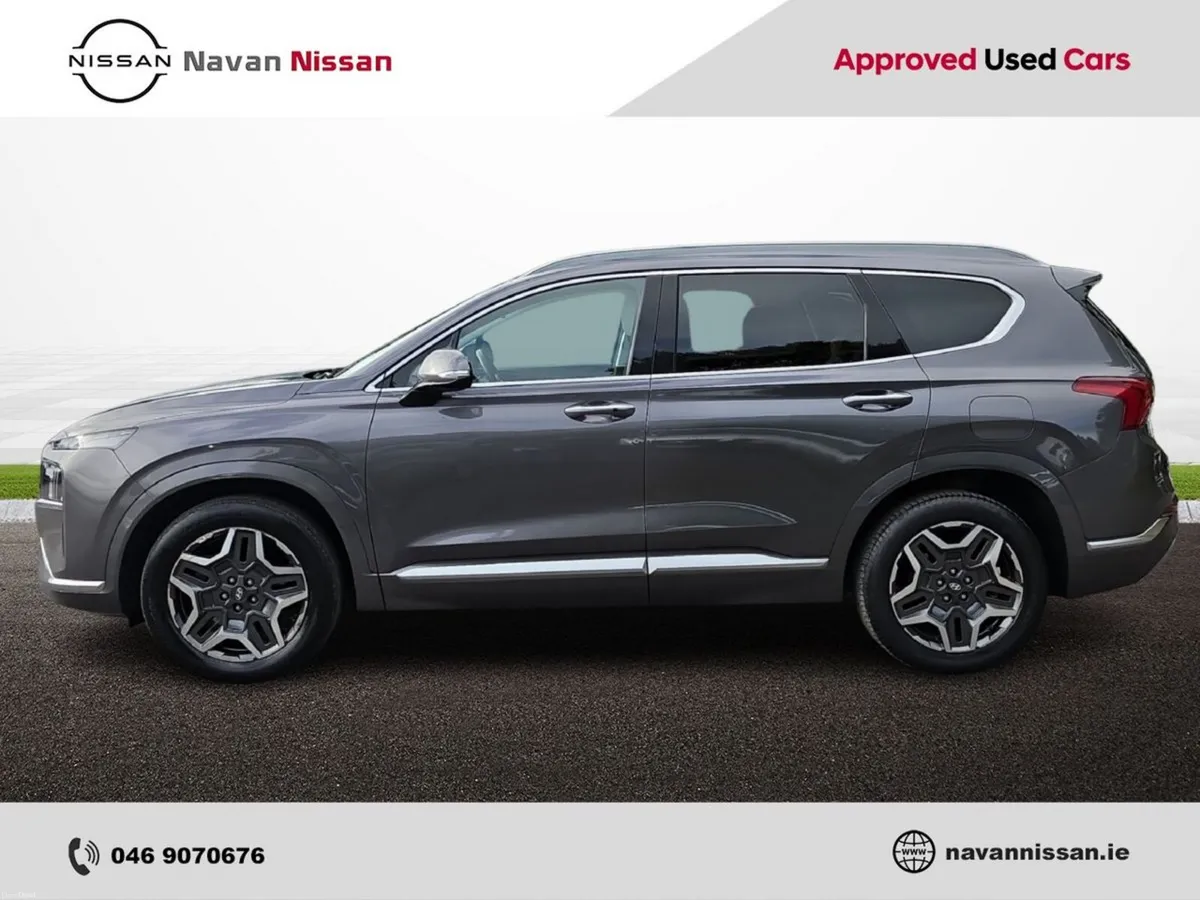 Hyundai Santa Fe 1.6 PHEV 4WD Executive Plus Auto - Image 4