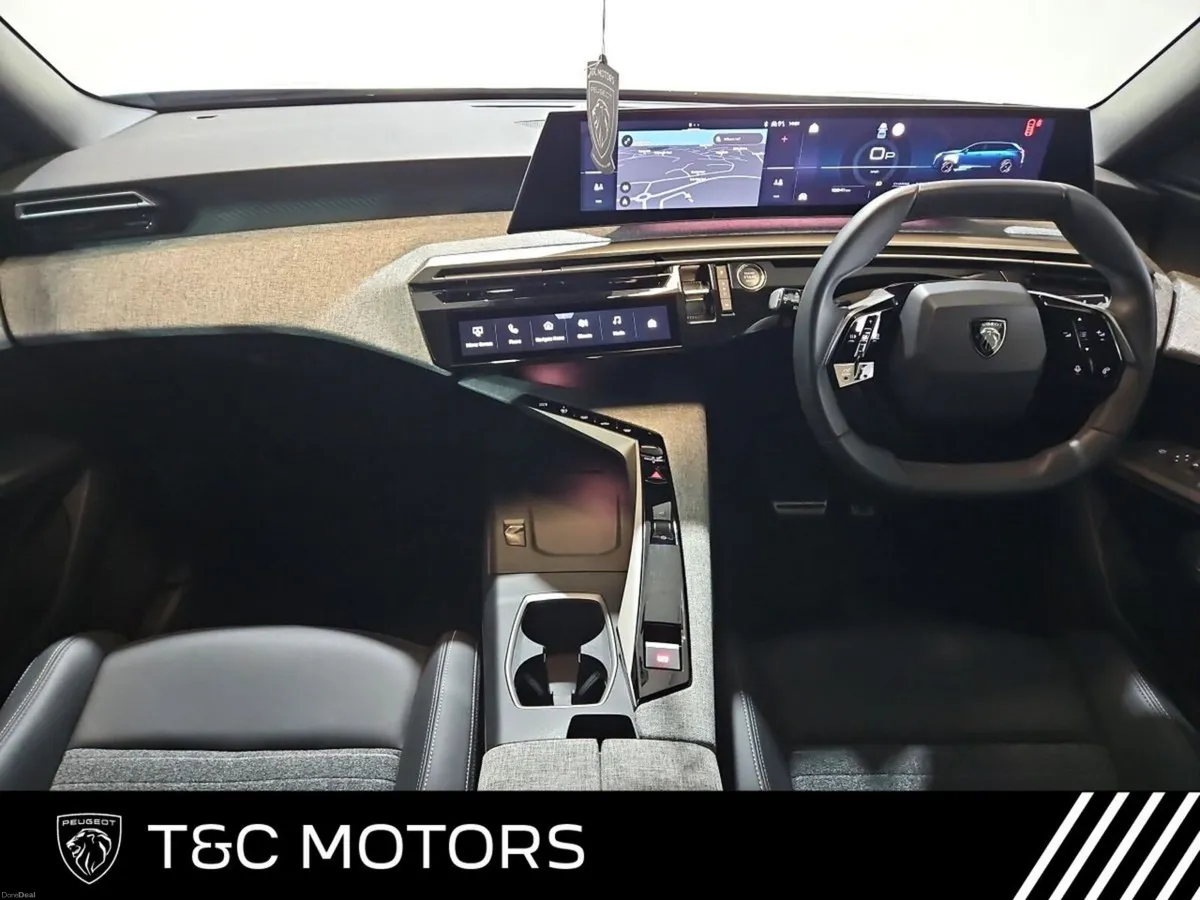 Peugeot 5008 *7-Seater* Hybrid Allure Model  360 C - Image 2