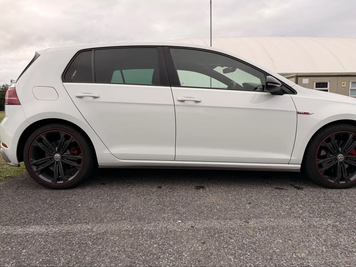 Volkswagen Golf GTI 2018 MK7.5 - Image 2
