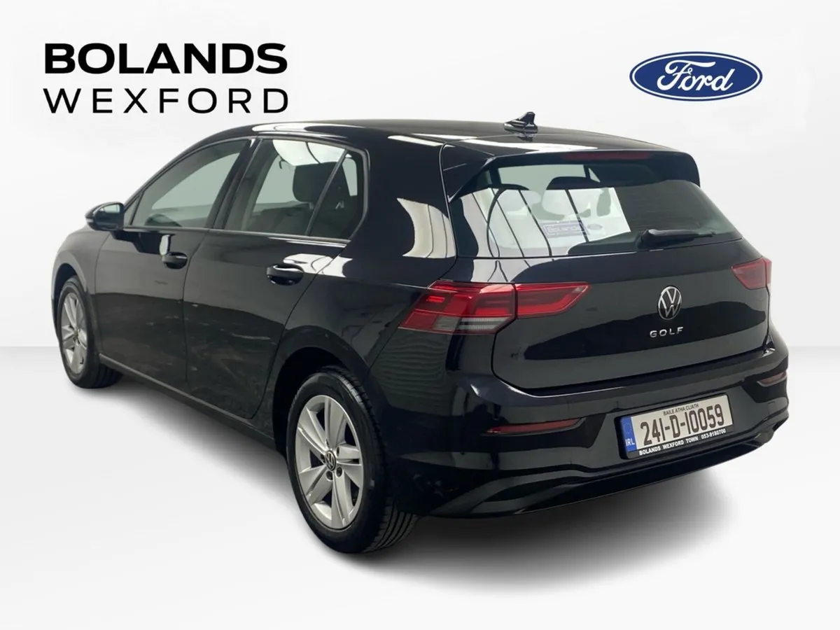 Volkswagen Golf 1.0 TSI 110HP Life - Image 3