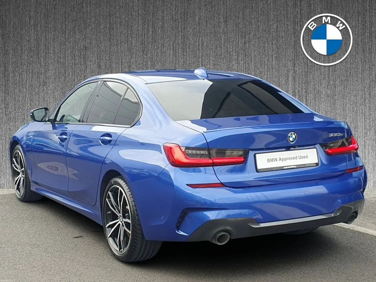 BMW 3-Series 330e M Sport Saloon - Image 2