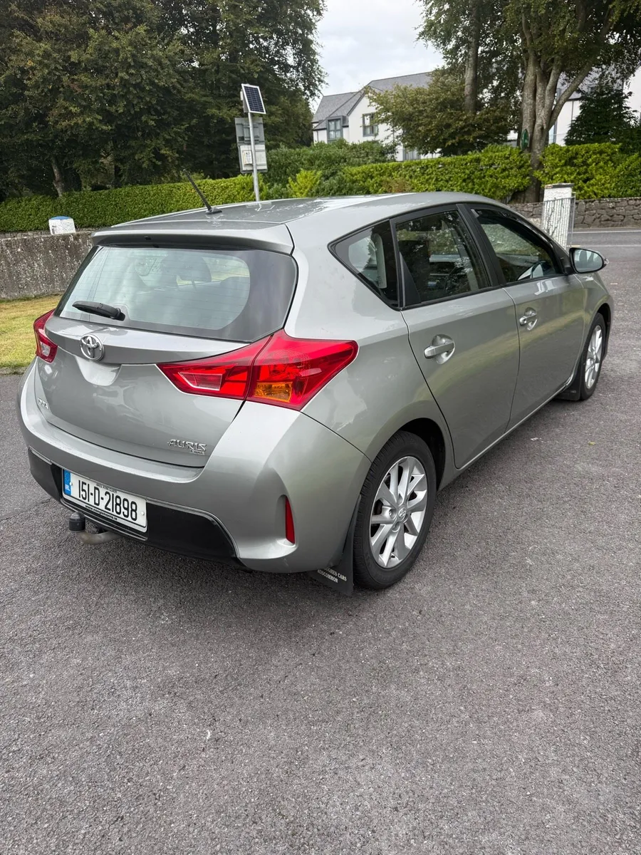 2015 Toyota auris for sale - Image 4