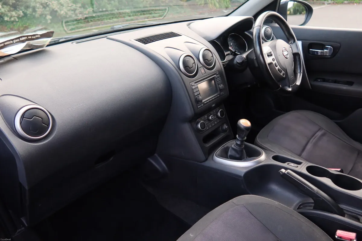 2013 Nissan Qashqai+2 1.5 dCi N-Tec | 7 Seater - Image 6