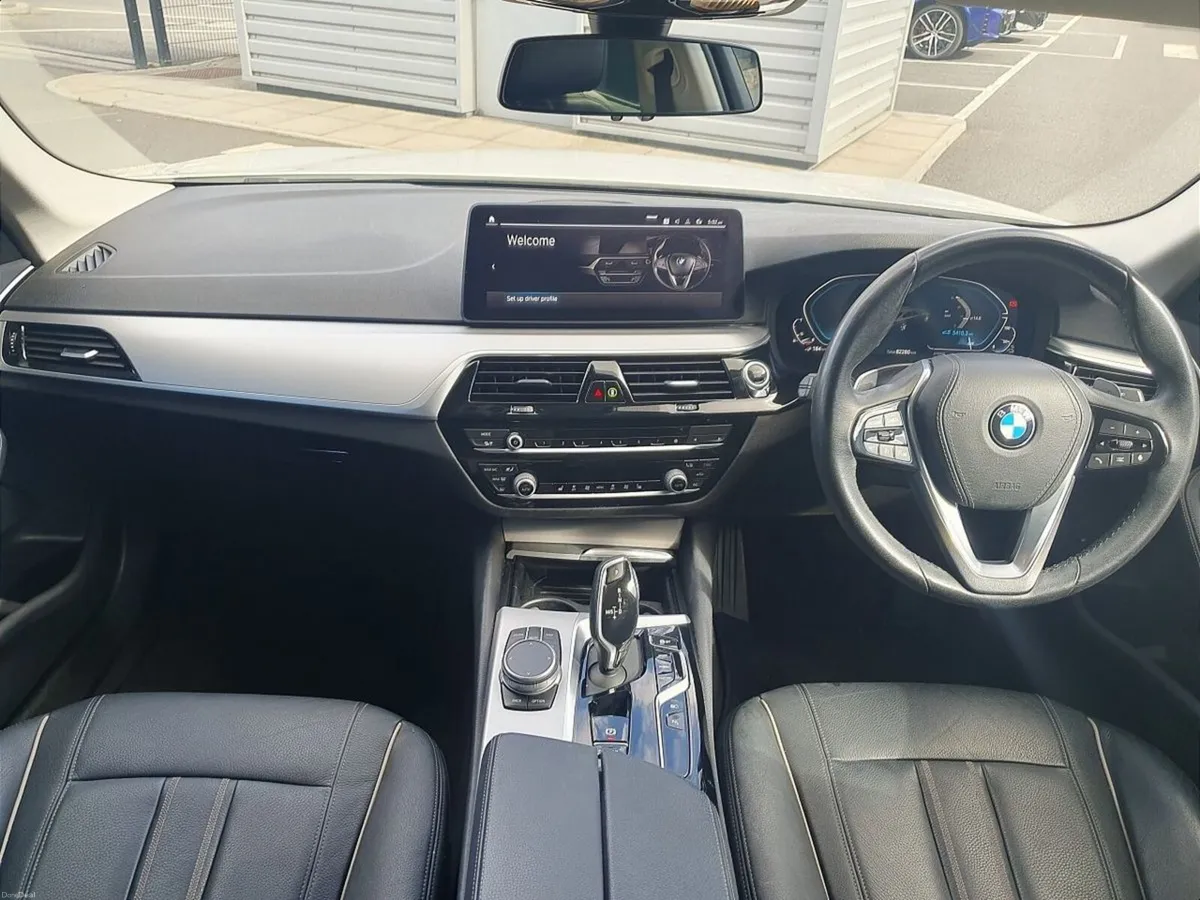 BMW 5-Series 530e xDrive SE Saloon - Image 3