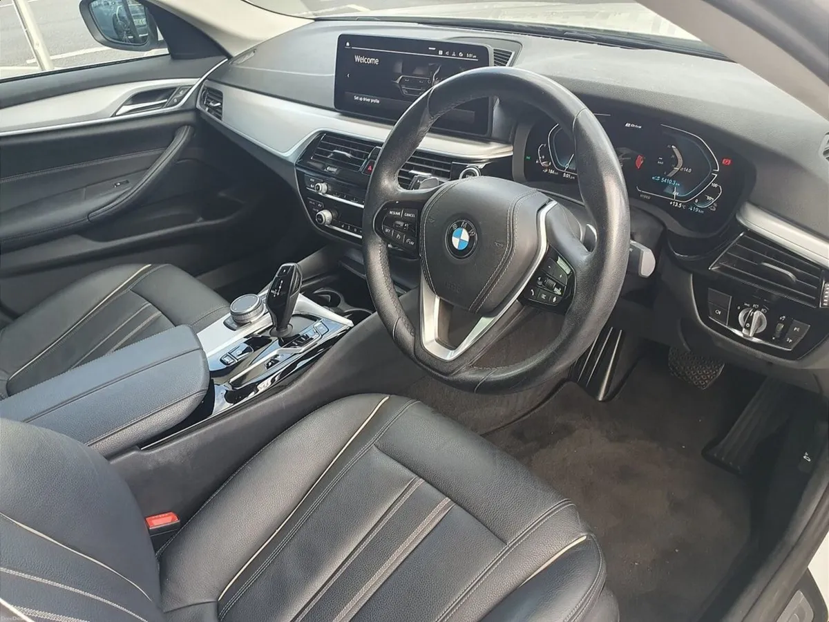 BMW 5-Series 530e xDrive SE Saloon - Image 5