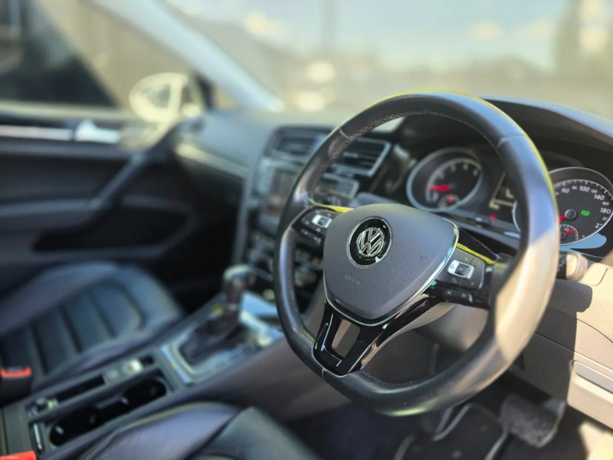 Volkswagen Golf HIGHLINE 1.4 TSI AUTO - Image 2