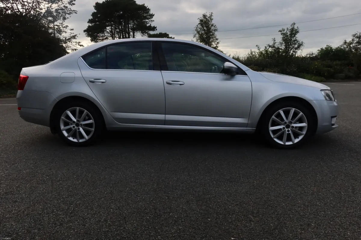 Skoda Octavia 1.6 TDI – Immaculate Condition - Image 2