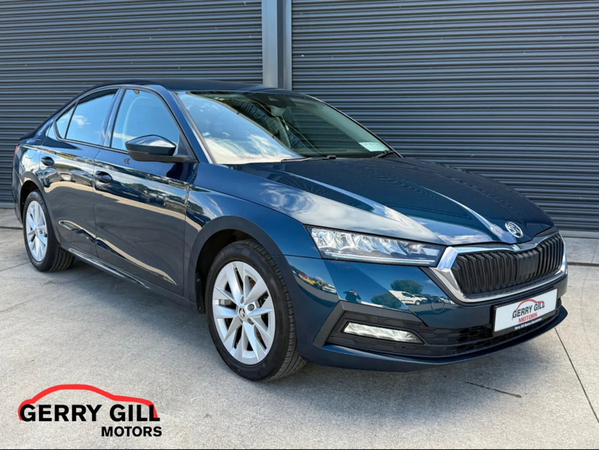 Skoda Octavia AMBITION 1.0 TSI 110bho ** REVERSE C - Image 1