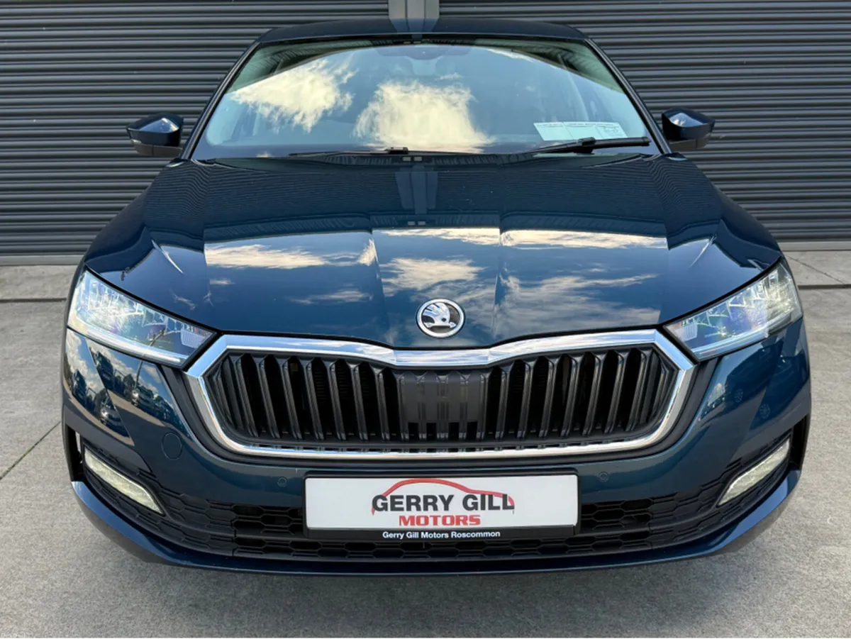 Skoda Octavia AMBITION 1.0 TSI 110bho ** REVERSE C - Image 2