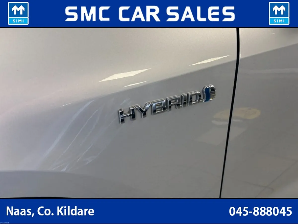 Toyota Corolla HYBRID SOL ESTATE - Image 6