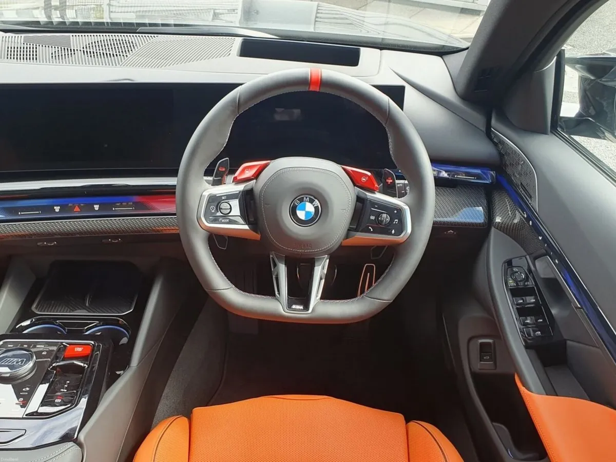 BMW M5 Touring - Image 5