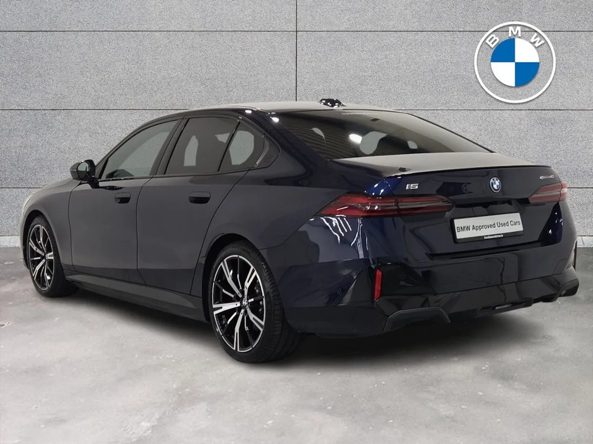 BMW i5 eDrive40 M Sport Pro Saloon - Image 2