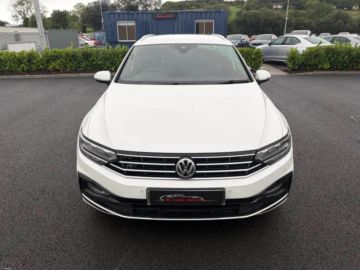 Volkswagen Passat 2020 - Image 3