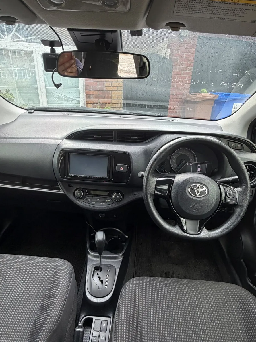 Toyota Vitz 2017 self charging hybrid - Image 4
