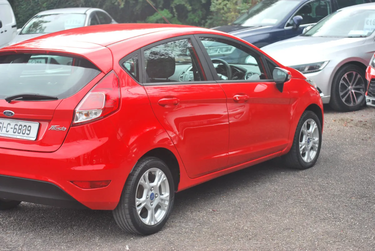 Ford Fiesta 2016 Zetec 1.25  5 Door - Image 4