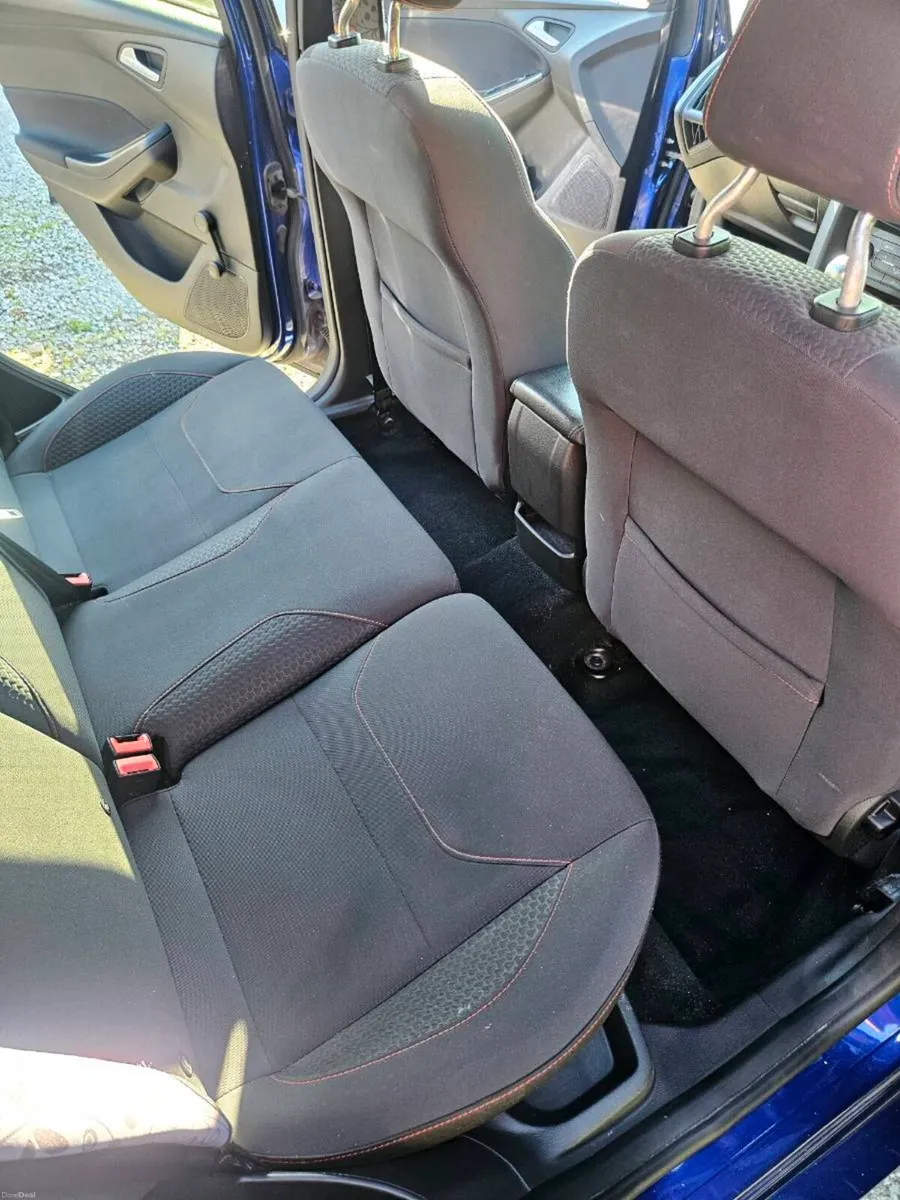 Car - Image 6