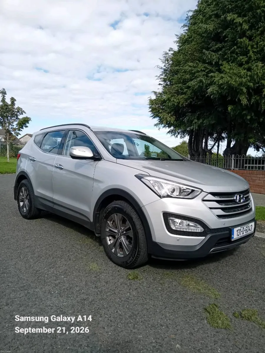 HYUNDAI SANTA FE 2.2 DIESEL 7 SEATER 4WD AUTOMATIC - Image 3