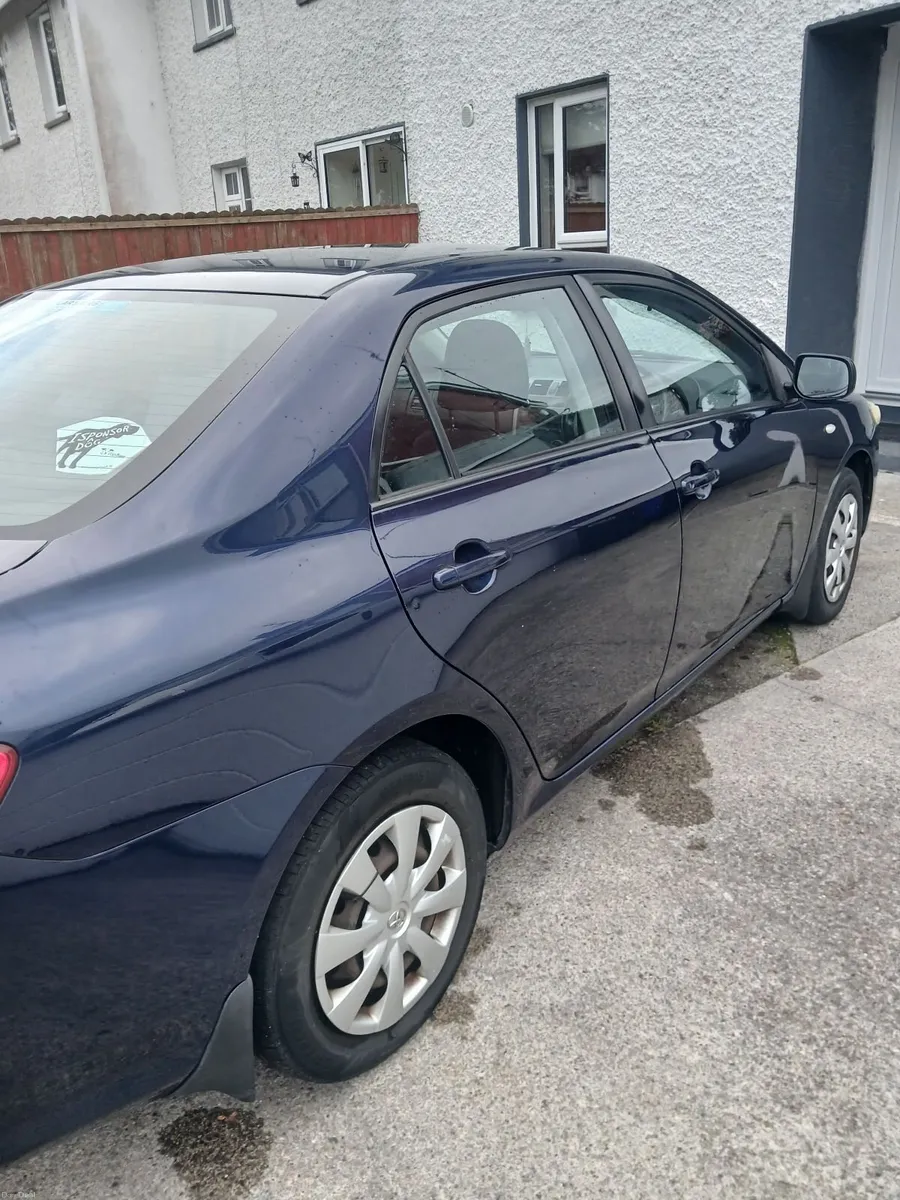 Toyota Corolla 2010 - Image 4