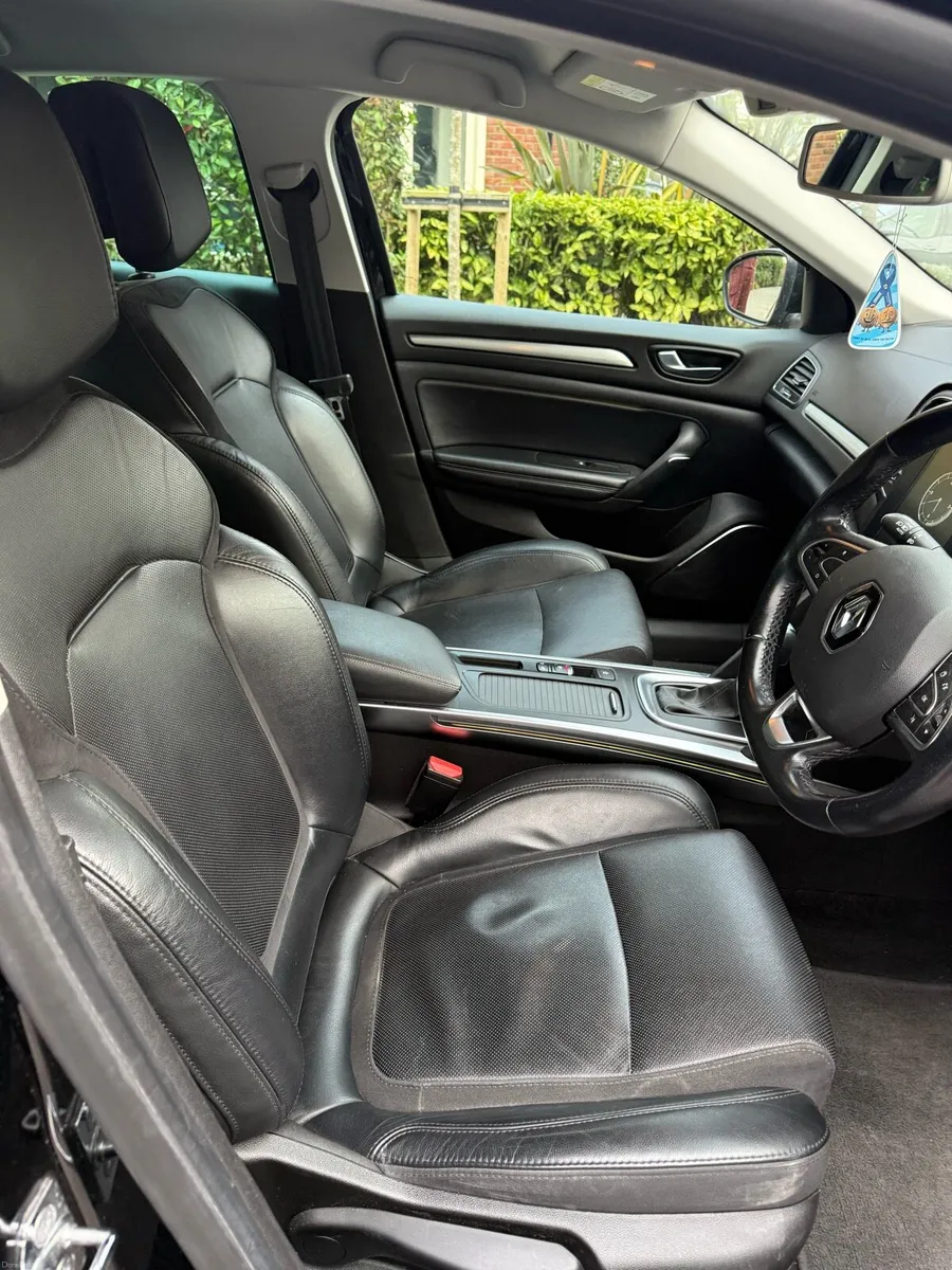 Renault Megan signature (automatic) - Image 6