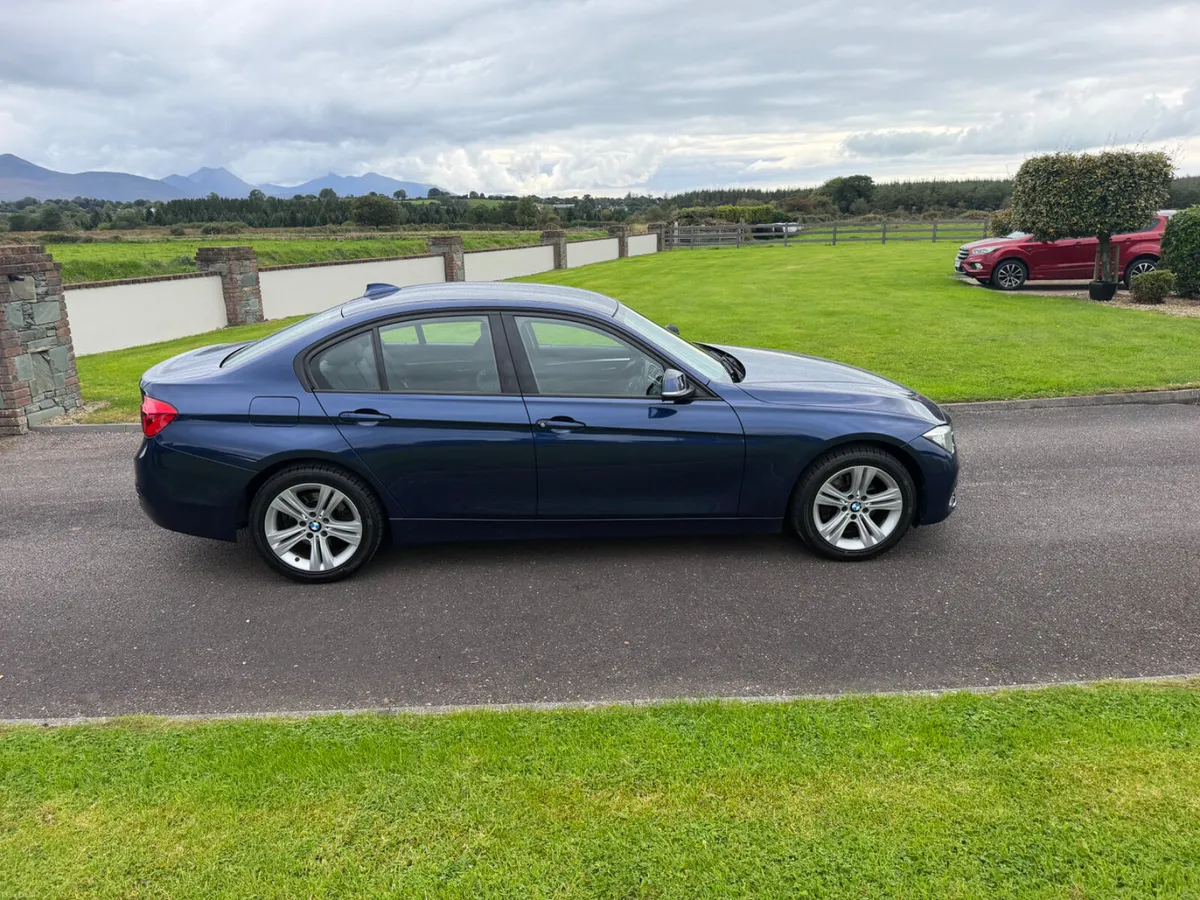 BMW 3-Series sport - Image 6