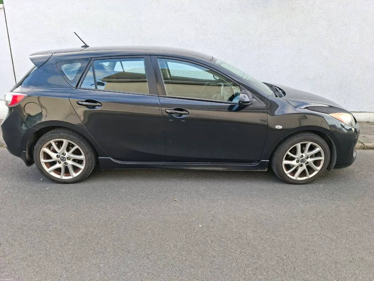 Mazda 3 - Image 3