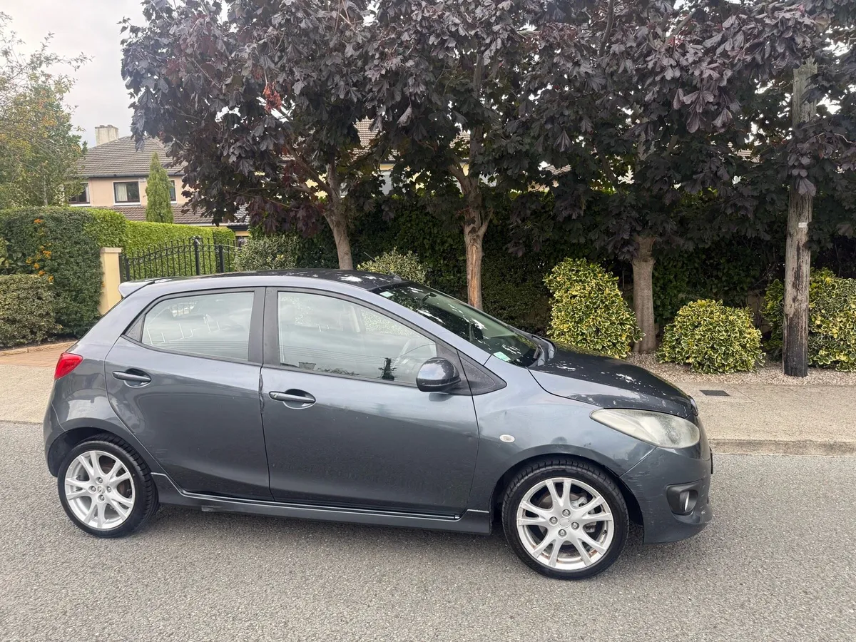 Mazda 2 petrol NCT 1/27 Tax 5/27 low km - Image 2