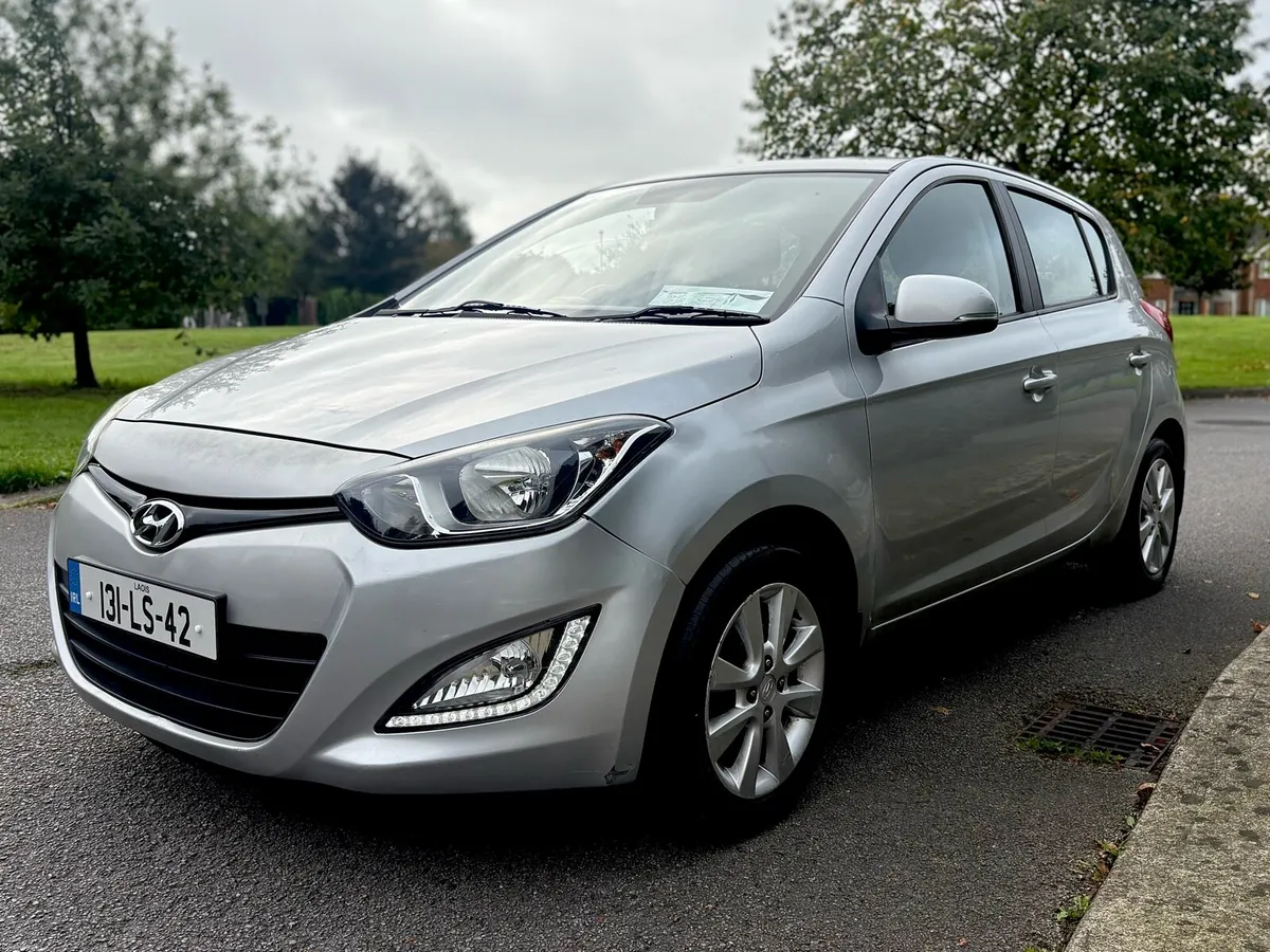 13 Hyundai i20 1.2 P NCT05/27 Tax03/27 only67000km - Image 3