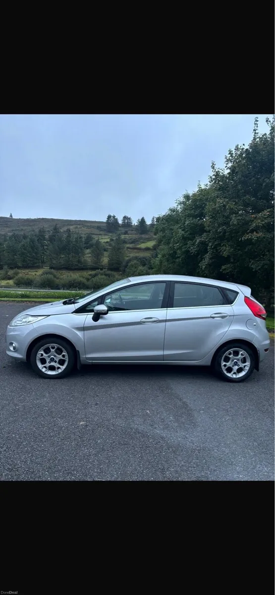 Car - Image 2