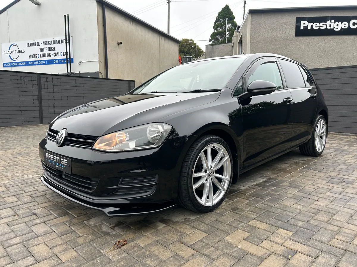 132 VOLKSWAGEN GOLF MATCH 1.6TDI BLUEMOTION 105BHP - Image 3