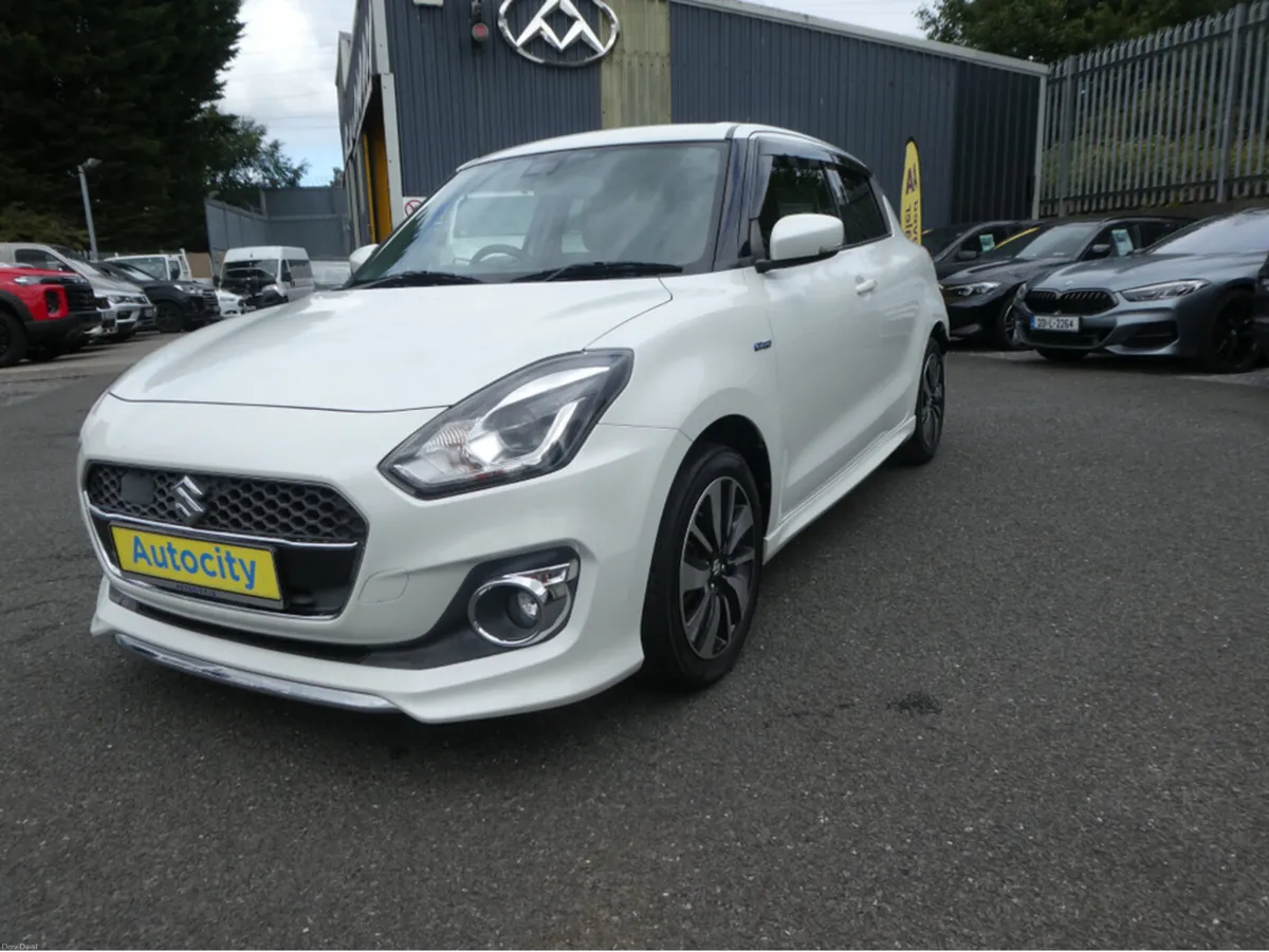 Suzuki Swift RS Hybrid Fresh NCT - Image 4