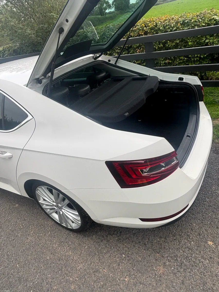 2017 Skoda superb 2l 150bhp sport - Image 4