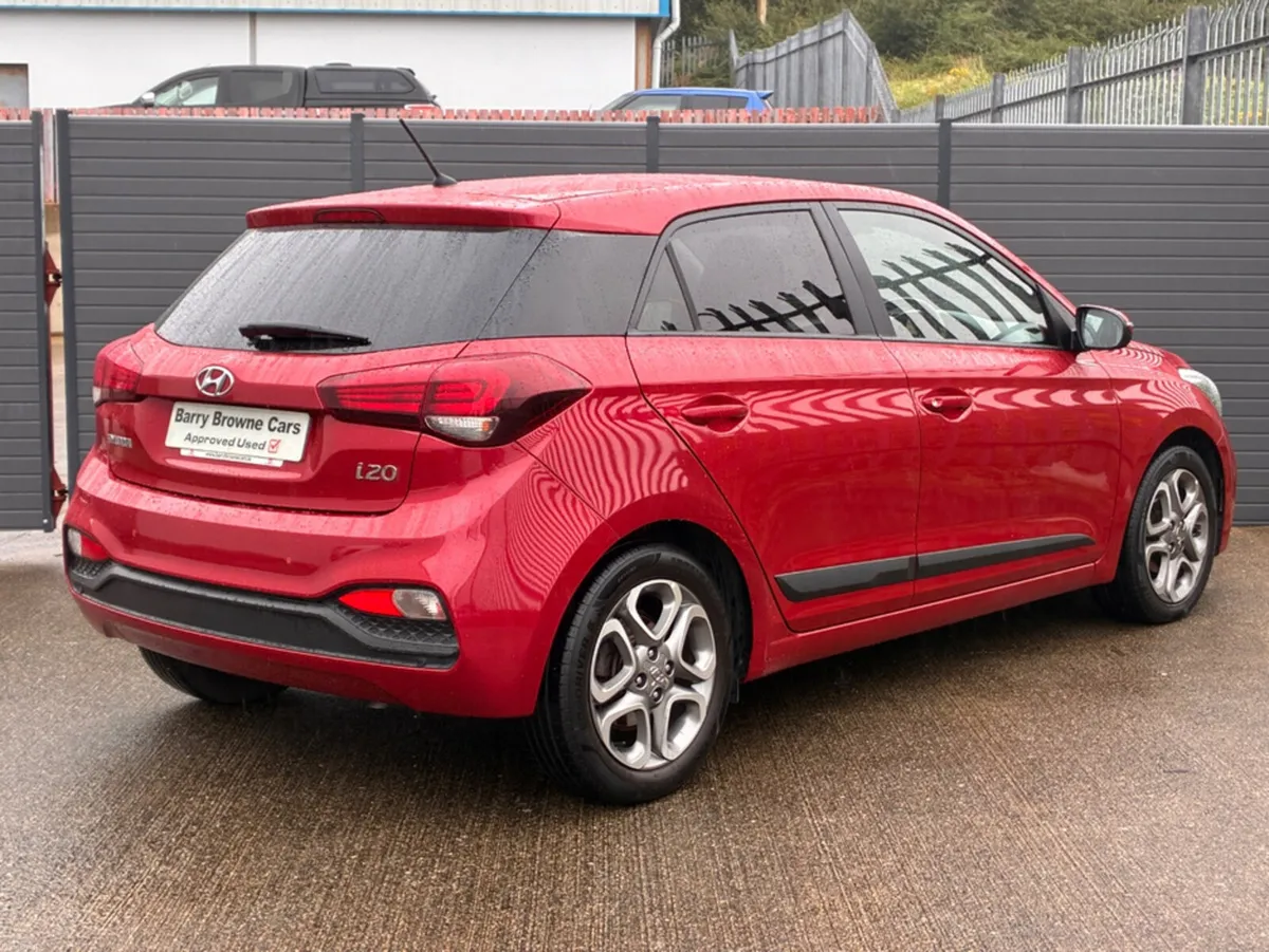 Hyundai i20 ACTIVE DELUXE 5DR - Image 6