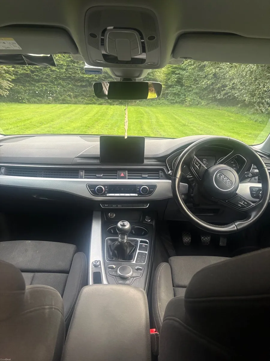 Audi A4 2016 - Image 4