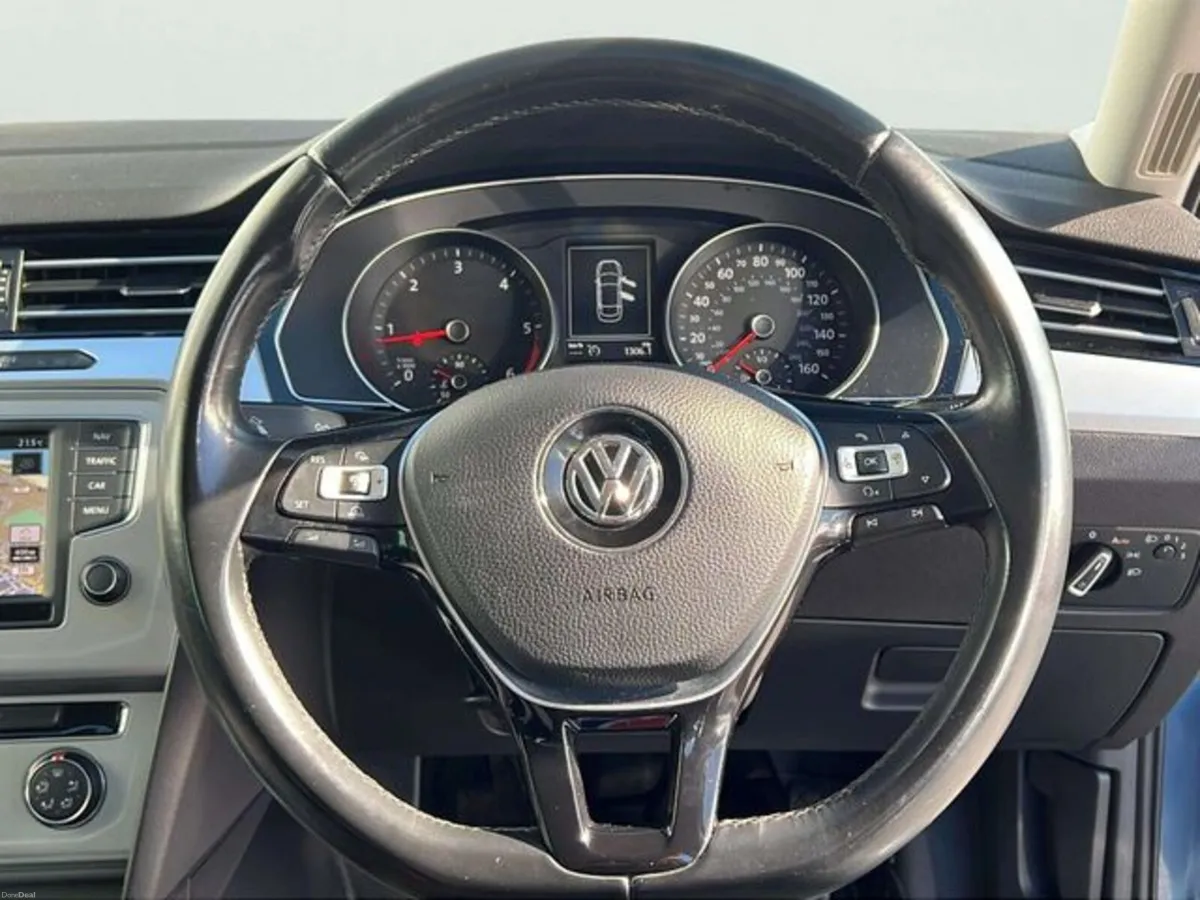 Volkswagen Passat 2.0 TDI SE Business BMT 150PS 4D - Image 6