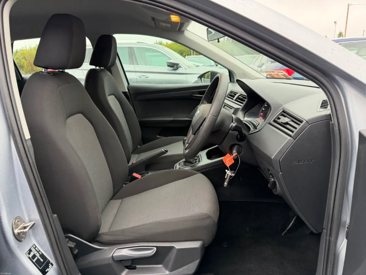 SEAT Arona 1.0tsi 95HP * BLUETOOTH / PARKING SENSO - Image 5