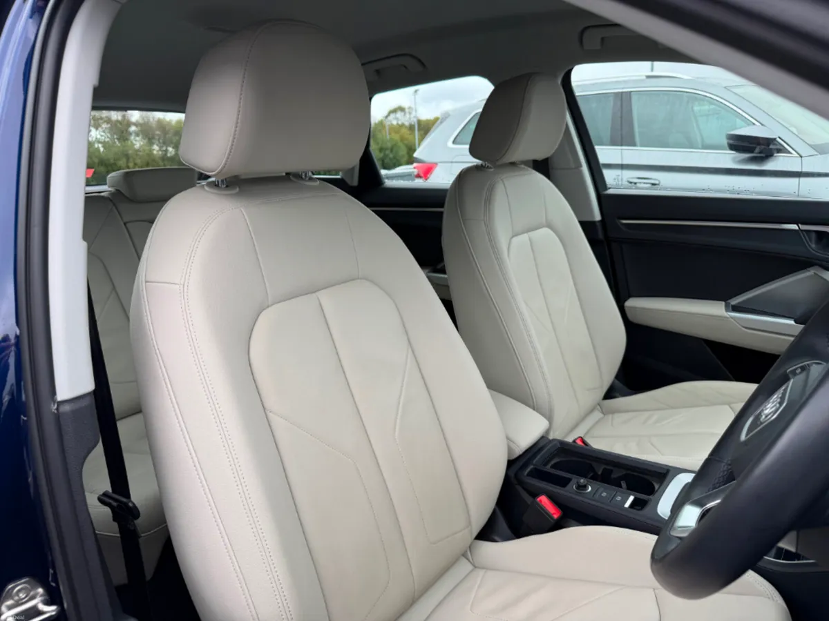 Audi Q3 35 TDI 150HP S-T SE * APPLE CAR PLAY / REV - Image 5